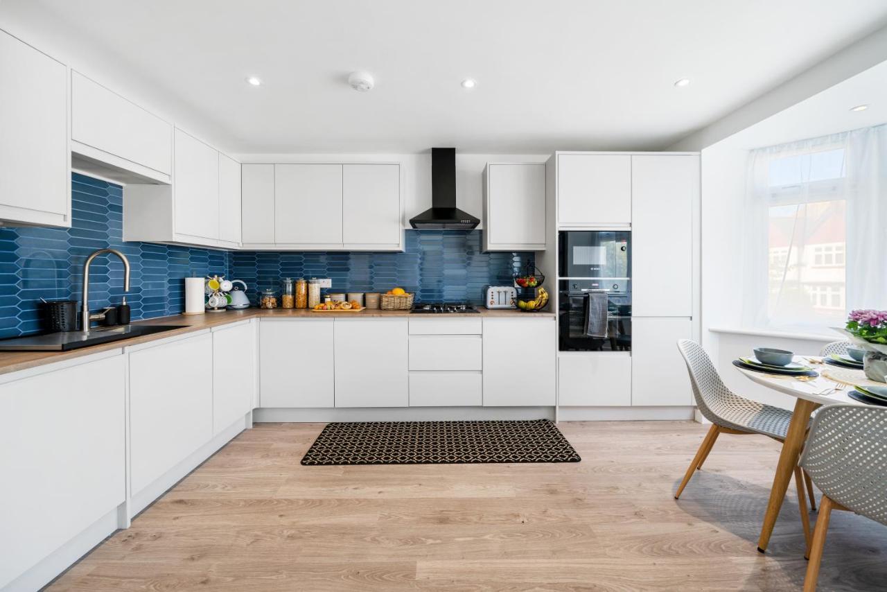 דירות מיל היל Newly Refurbished 2 Bed Flat מראה חיצוני תמונה
