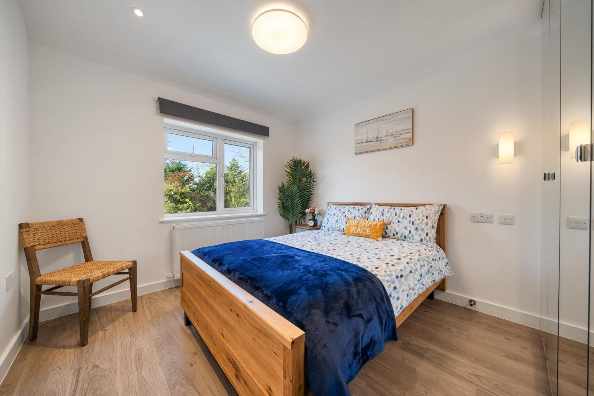 דירות מיל היל Newly Refurbished 2 Bed Flat מראה חיצוני תמונה