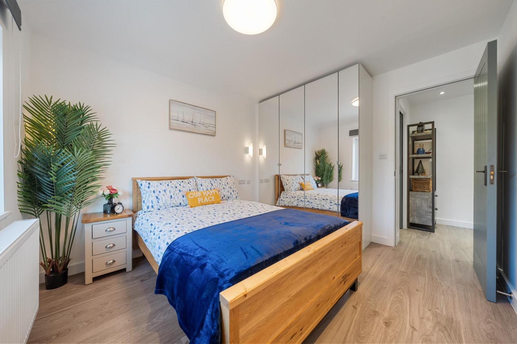 דירות מיל היל Newly Refurbished 2 Bed Flat מראה חיצוני תמונה